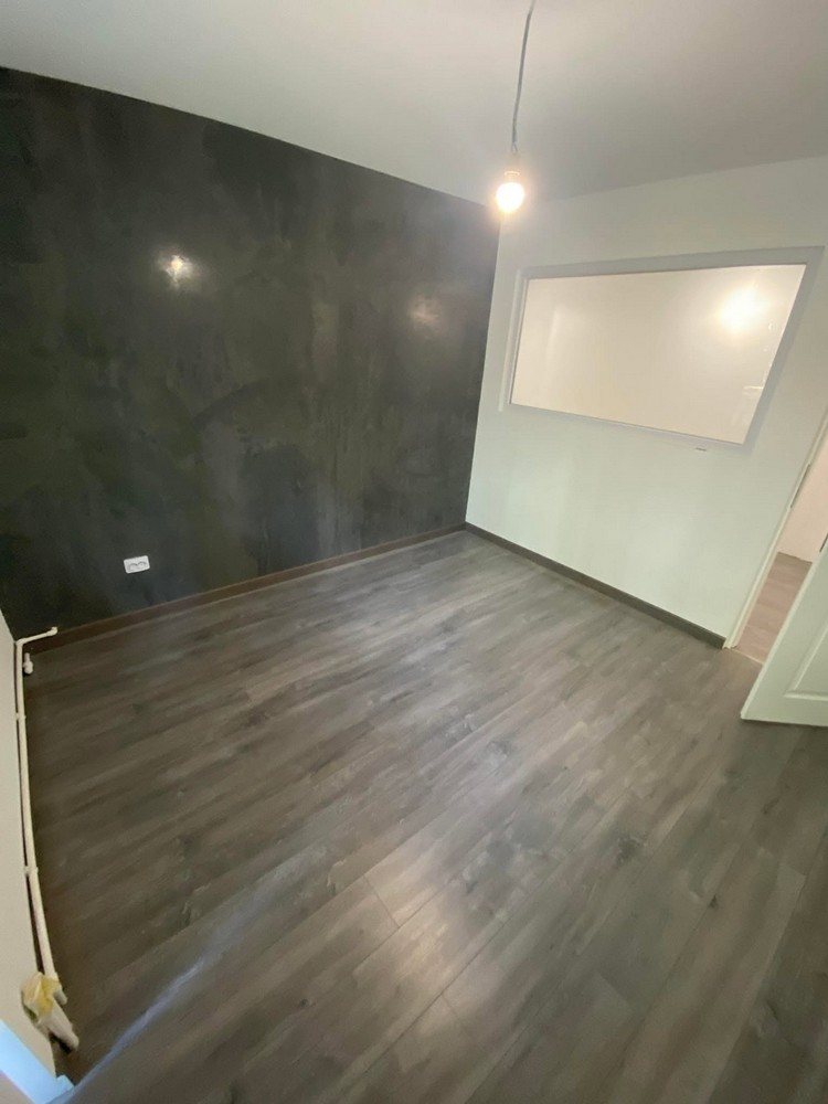 Full Apartment Renovation & Resale project image