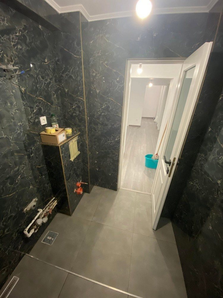 Full Apartment Renovation & Resale project photo 6